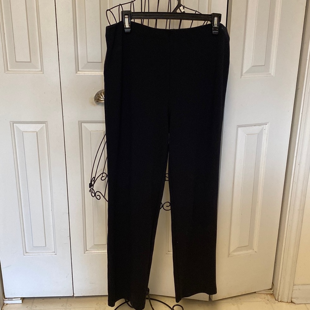 Liz Claiborne size large pull on pants black